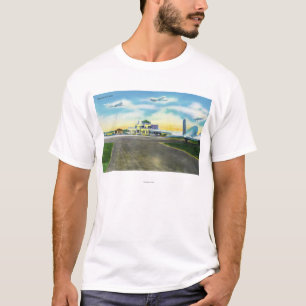 Ansicht von Brainard Feld, landende Flugzeuge u. T-Shirt