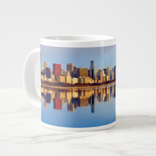Ansicht von Chicago-Skylinen mit Reflexion Jumbo-Tasse