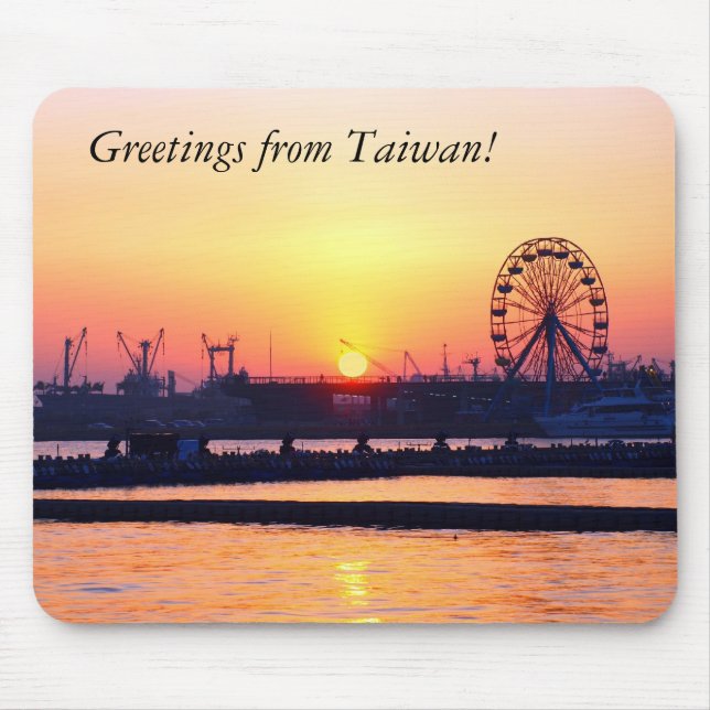 Ansicht von Kaohsiungs-Hafen am Sonnenuntergang Mousepad (Vorne)