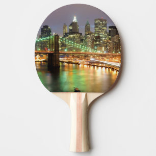 Ansicht von Lower Manhattan und von Tischtennis Schläger