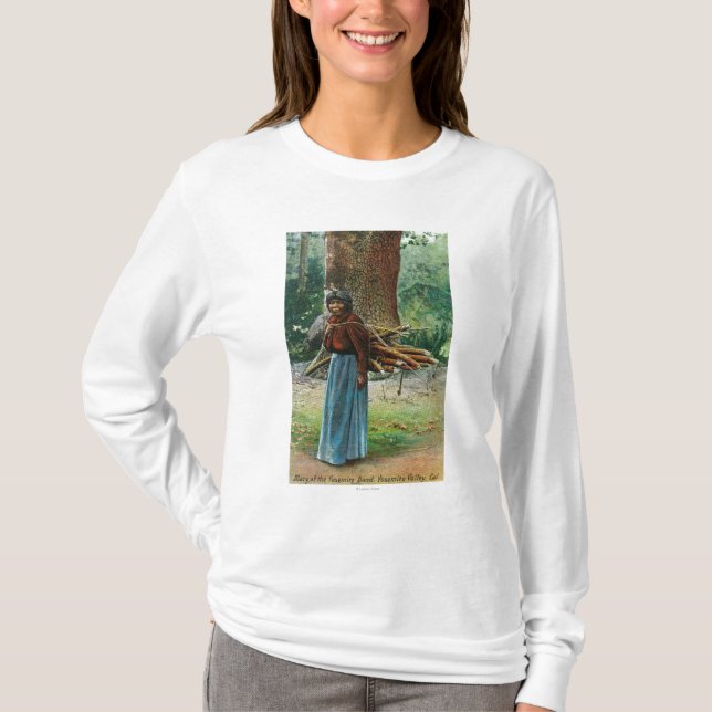 Ansicht von Mary des Yosemite-Eingeboren-Tragens T-Shirt (Vorderseite)