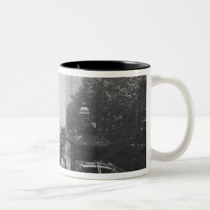 Ansicht von Piccadilly, c.1900 Zweifarbige Tasse