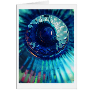 Anstarren hinunter die Flasche