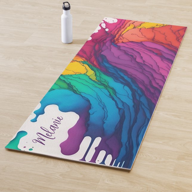 Anstrichene Regenbogenmatte mit Individuelle Name Yogamatte (Beispiel)