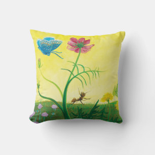 Ant und Schmetterling auf der Wiese der Wildblume Kissen