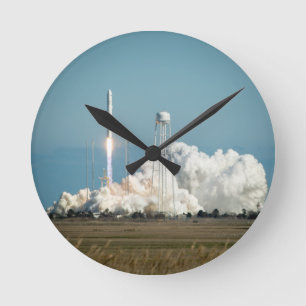 Antares Rocket Launch Runde Wanduhr
