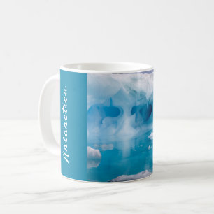 Antarktis-Eisberg-Foto mit Text Kaffeetasse