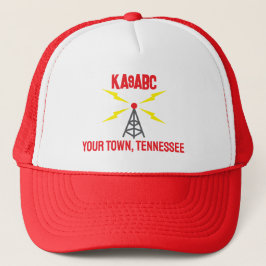 Antenne und Rufzeichen des Amateurfunkbetriebs Truckerkappe