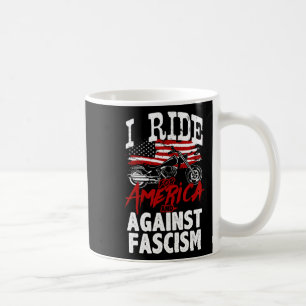 Anti Trump Biker widersetzt sich dem Protest des F Kaffeetasse