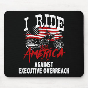 Anti Trump Biker widersetzt sich der Führungskraft Mousepad
