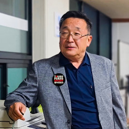 Anti-Trump feministischen Protestmotto rot schwarz Button