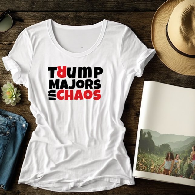 Anti-Trump-Schüler Protest Slogan rot schwarz T-Shirt (Von Creator hochgeladen)