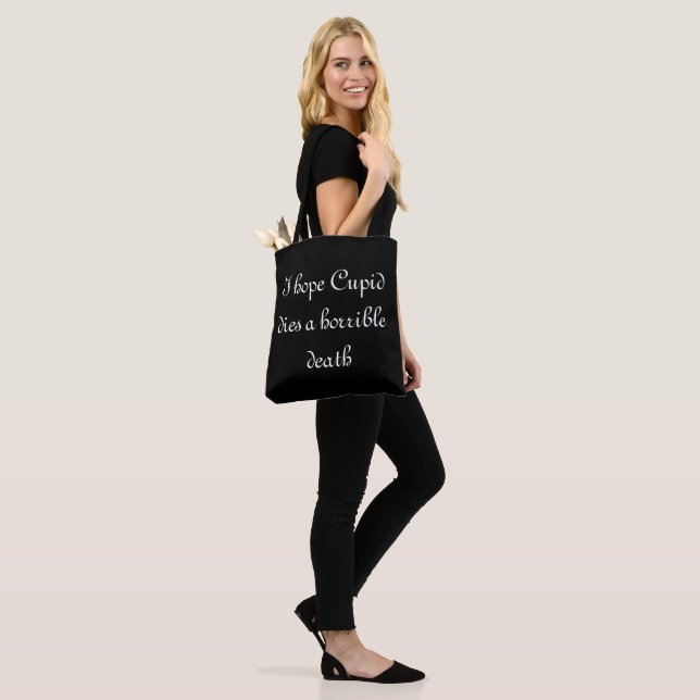 Anti Valentinstag Totbeutel Tasche (Am Model)