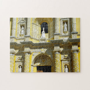 Antigua-Kirche Merced-Barockfassade.