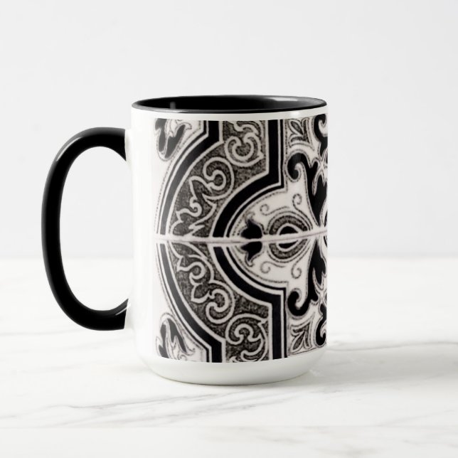 Antik-ähnliche Tasse (Links)
