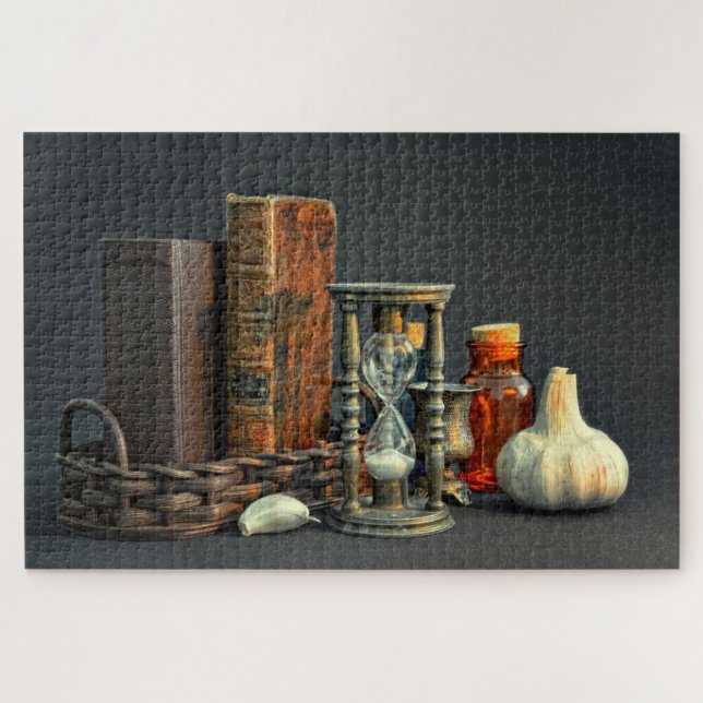 Antike Bücher und Sanduhr (Horizontal)