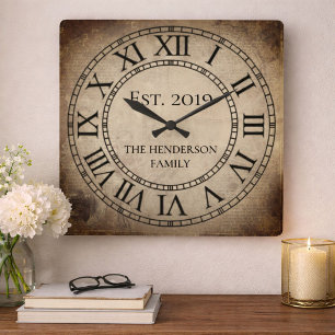 Antike Elegante Familienname Römische Zahl Rustika Quadratische Wanduhr
