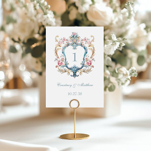 Antike Hochzeit mit monogrammierten Blumenwappen Tischnummer