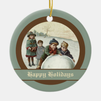 Antike Kinder, die im Winter spielen Keramikornament