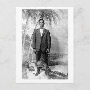 Antike Postkarte Mann mit Alligator