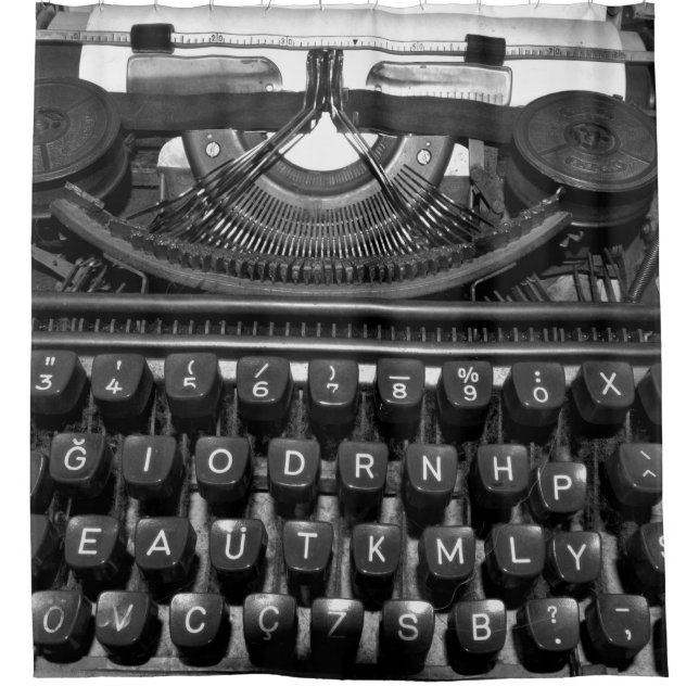 Antike Schreibmaschine, die im Korrespondenzverkeh Duschvorhang (Vorderseite)