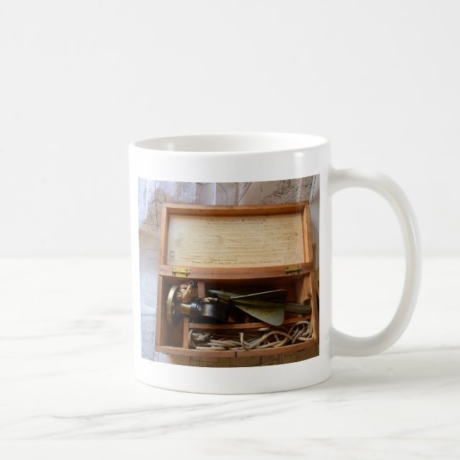 Antike Ship’s Log Kaffeetasse (Rechts)