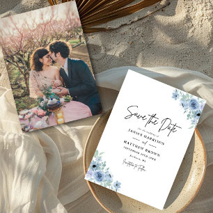 Antike Staubblaue Blumige Foto Hochzeit Save The Date