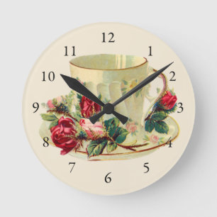 Antike Tasse für die Teestunde Runde Wanduhr
