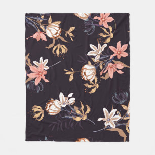 Antike Tulpen, dunkler violetter Hintergrund Fleecedecke