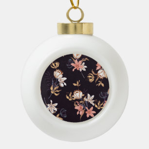 Antike Tulpen, dunkler violetter Hintergrund Keramik Kugel-Ornament