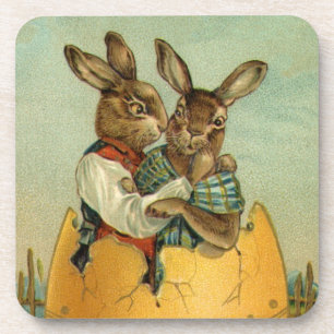 Antike viktorianische Osterhasen in einem goldenen Untersetzer