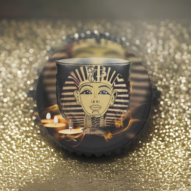 Antiker ägyptischer König mit leuchtenden Kerzenle Pappteller (Ancient Pharaoh Paper Plate designed with candles)