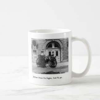 Antiker FeuerMotor und Firehouse Kaffeetasse