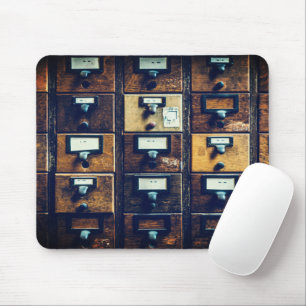 Antiker Holzschrank für Bibliothekskartenkatalog Mousepad
