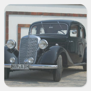 antiker Mercedes 3 Quadratischer Aufkleber