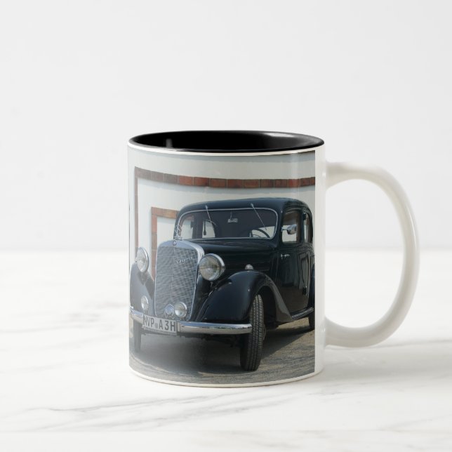 antiker Mercedes 3 Zweifarbige Tasse (Rechts)