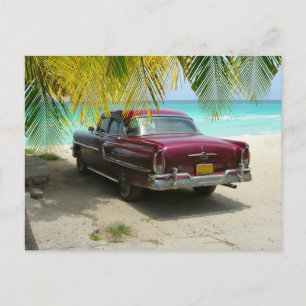 Antikes Auto am Strand in Kuba Postkarte