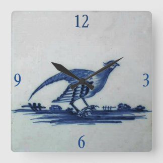 Antikes Delft Blauer Tile - Groß im Gras Quadratische Wanduhr
