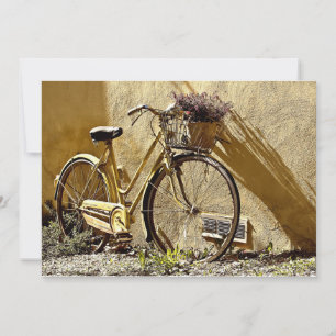 Antikes farbenfrohes gelbes Fahrrad  Einladung