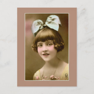Antikes Foto Mädchen mit Haarschleife aus den 1920 Postkarte
