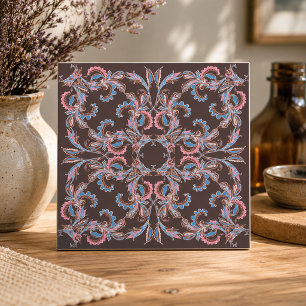 Antikes Keramikfliese mit Paisley-Rollenmuster in