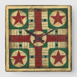 Antikes Parcheesi Spiel-Brett durch Ethan Harper Quadratische Wanduhr