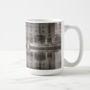 Antikes Royal Albert Dock Liverpool Kaffeetasse