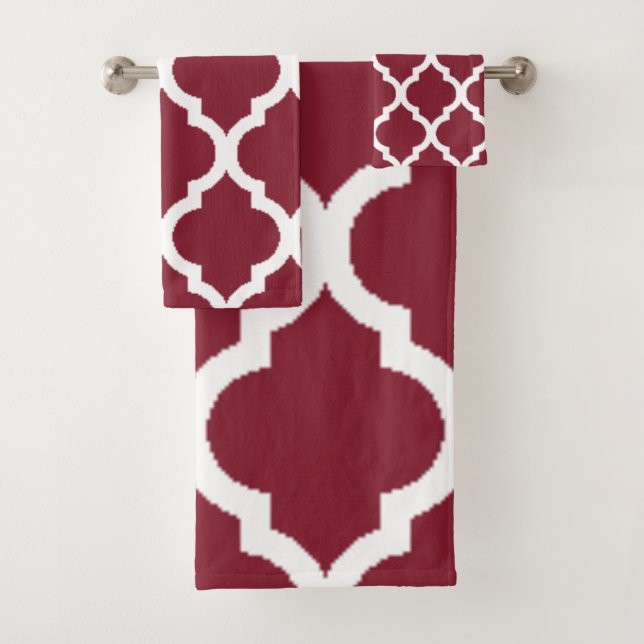 Antikes Ruby mit weißem Quatrefolienmuster Badhandtuch Set (Insitu)