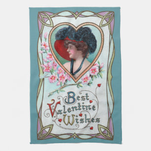 Antikes Valentinstag, elegante Frau in einem Herze Geschirrtuch