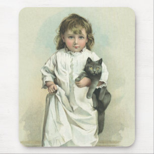 Antikes viktorianisches Mädchen in einem Nachthemd Mousepad