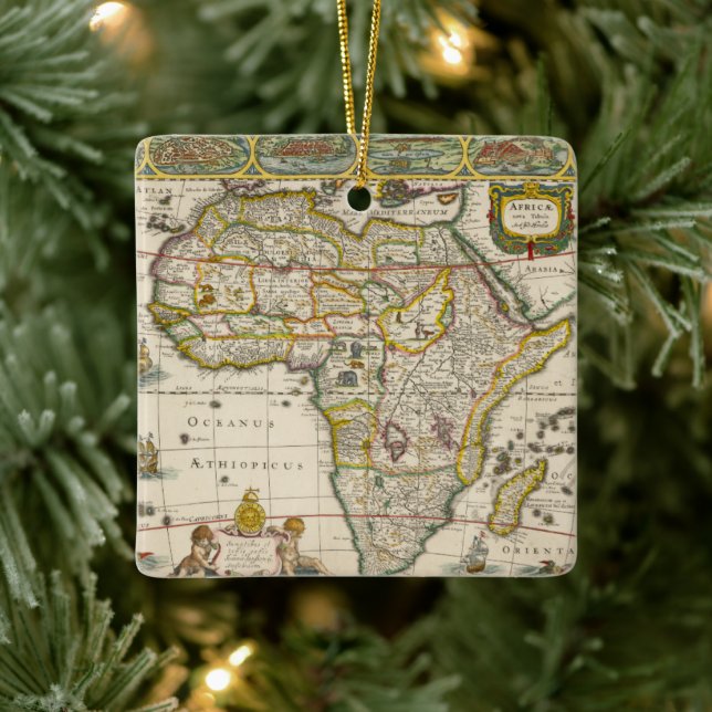 Antique Karte Afrikas von Hondius und Jansson Keramikornament (Baum)