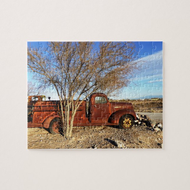 Antique Red Fire Truck puzzle puzzle (Horizontal)