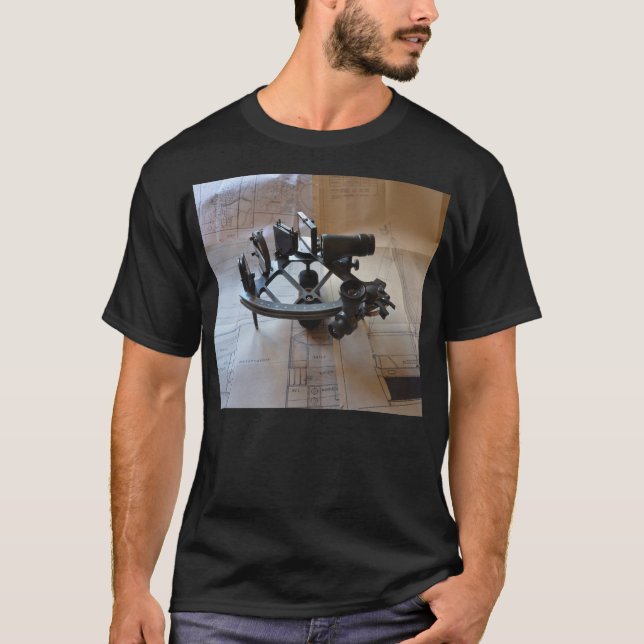 Antique Sextant T-Shirt (Vorderseite)