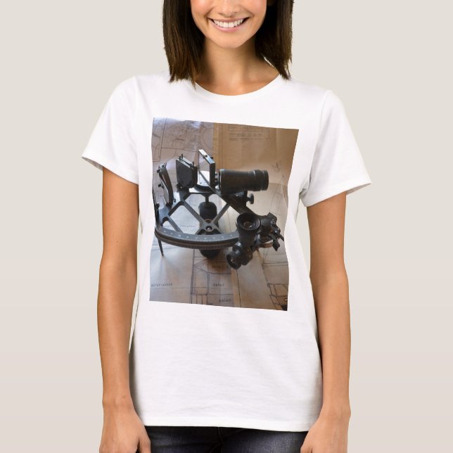 Antique Sextant T-Shirt (Vorderseite)